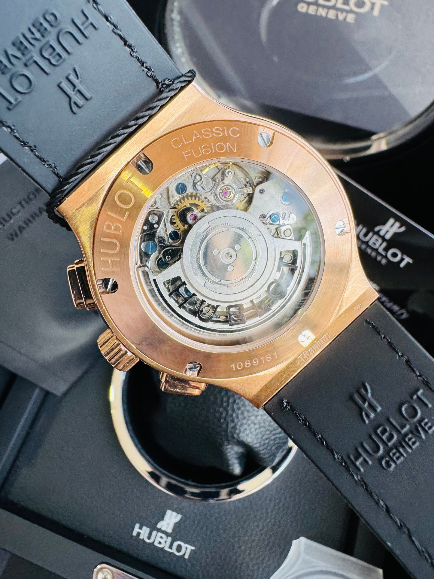 MÁXIMO LUJO RELOJ AUTOMÁTICO MECÁNICO HUBLOT - MÚLTIPLES COMPLICACIONES FUNCIONALES -CRISTAL ZAFIRO-21 JOYAS-MÁXIMA ELEGANCIA!!!