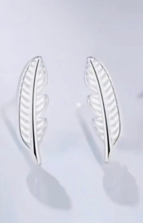 Hermosos Aretes de Plata 925 en forma de pluma- Perfecto para Regalo