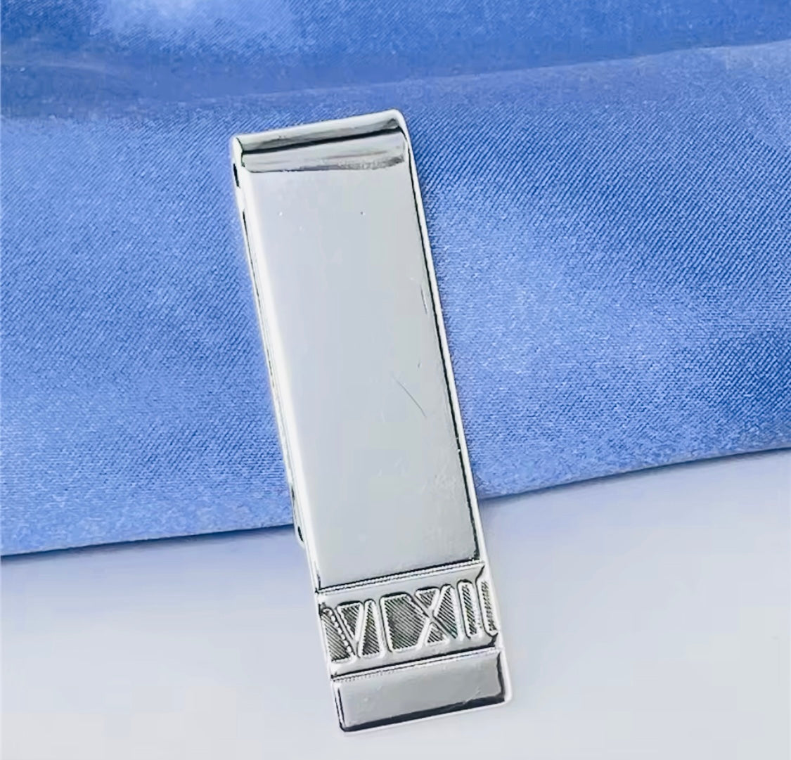 Elegante Billetera de Plata Ley 925 con Patrón Romano Buen Gusto y Estilo.