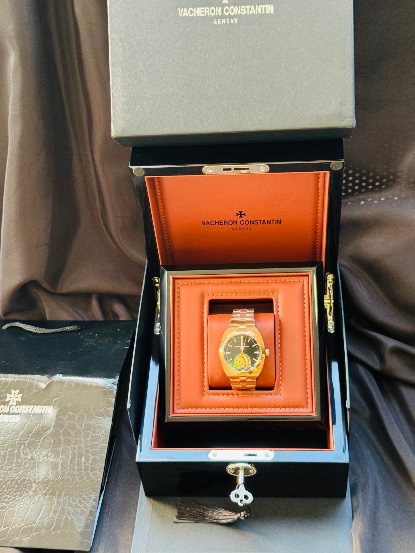ELEGANTE Y SOFISTICADO DISEÑO RELOJ AUTOMÁTICO VACHERON CONSTANTINE