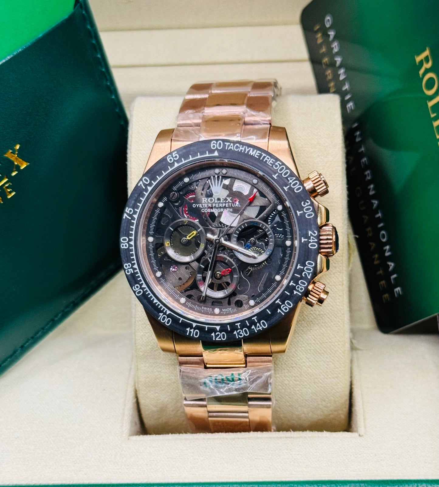 Hermoso Reloj Tono ORO Amarillo Automático Mecánico Skeleton-Luminoso- Gran Detalle- Diales Giratorio Etcétera Favor de Pedir Información por WhatsApp al 99 81 92 84 65