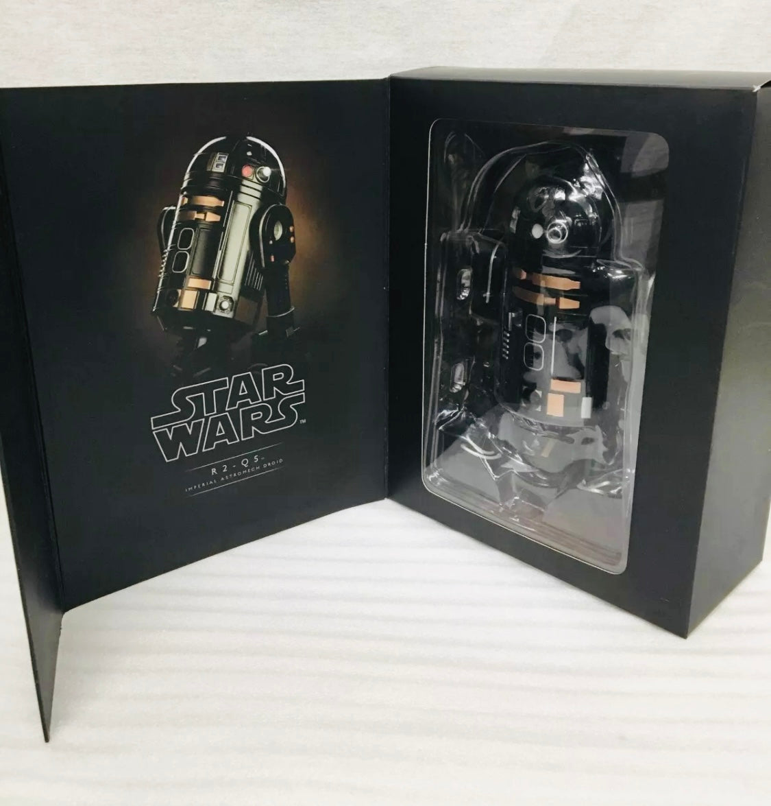 Increíble Figura Máster piece STARS WARS-R2-Q5 Escala 1/6 - altura de unos 17 centímetros. Lucasfilm Ltd. 💯% Nueva y Cajas Originales de Embalaje.